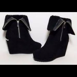 🖤Black suede Kasia boots🖤